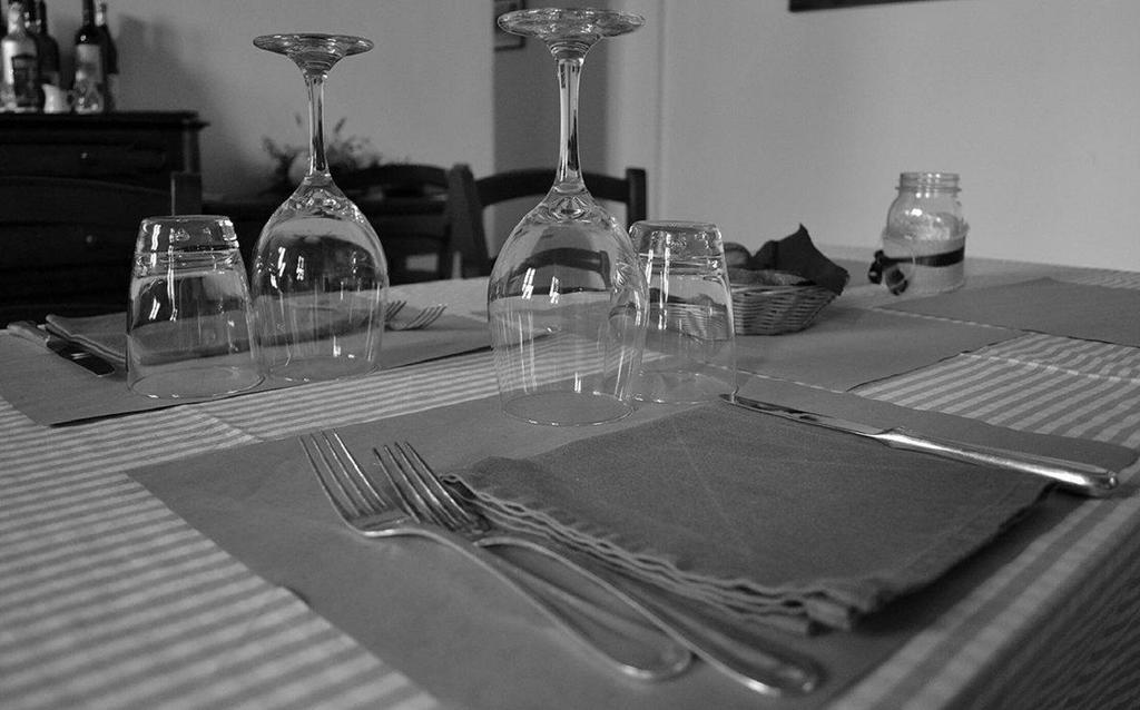 Agriturismo Fiamberta Bed & Breakfast Certosa di Pavia Eksteriør bilde