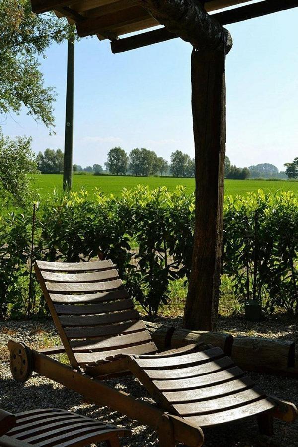 Agriturismo Fiamberta Bed & Breakfast Certosa di Pavia Eksteriør bilde